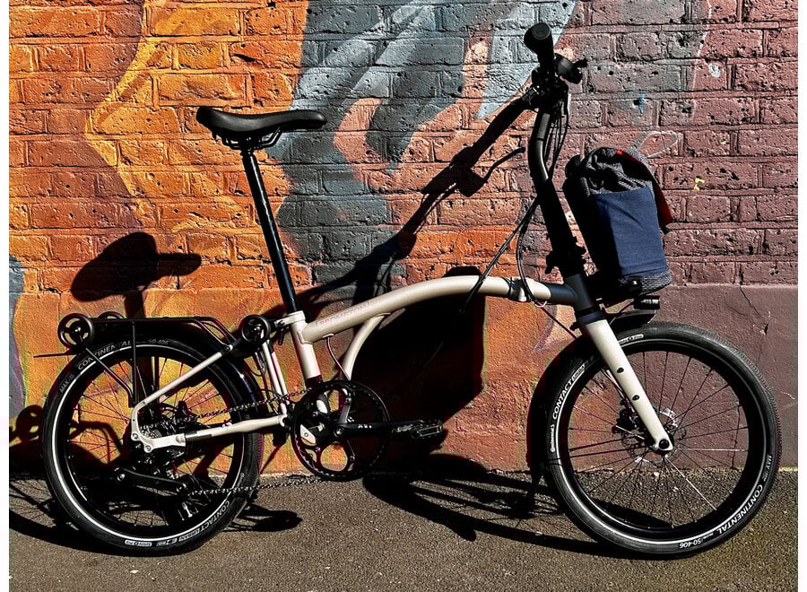 G Line Electric Demo Traildust White