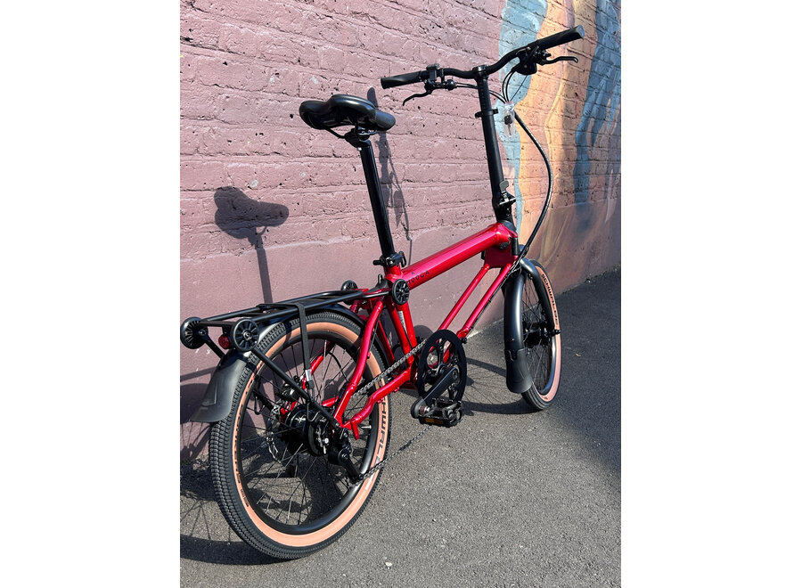 DEMO E-Max Alfine red
