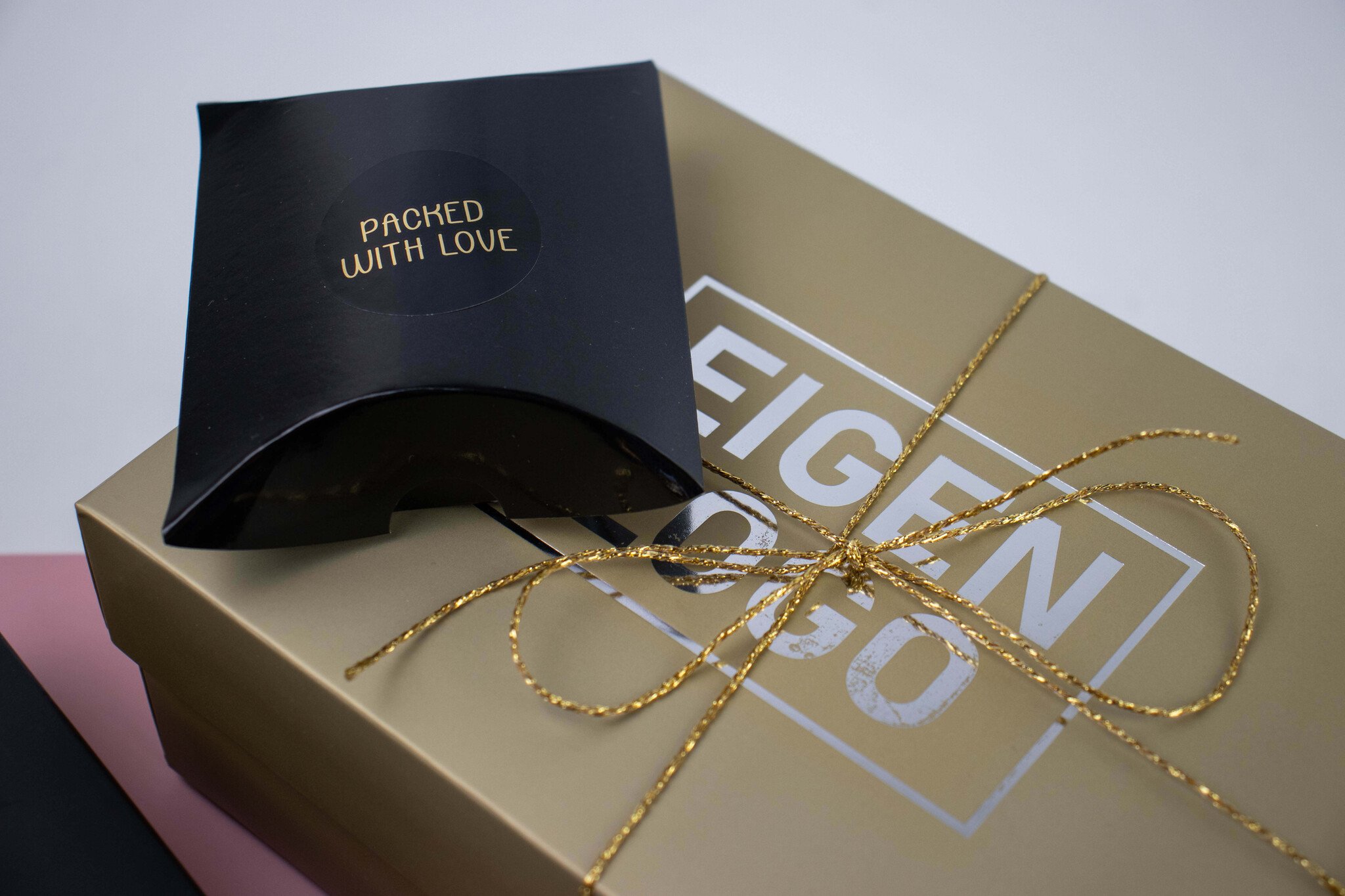 Cadeaukaart verpakken: zo maak je van een klein cadeau een groot gebaar