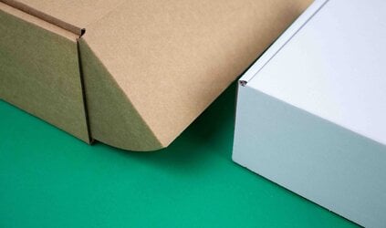 Postdozen kiezen: Veilig en efficiënt verzenden voor webshops