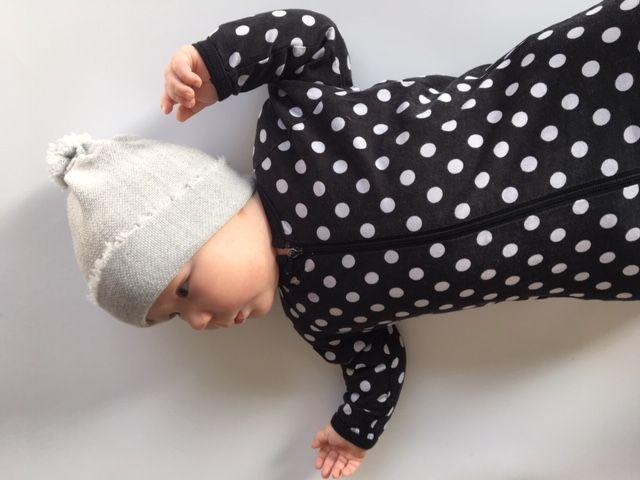 KNITWORKS Baby Beanie-Mütze hellgrau aus feiner Merinowolle