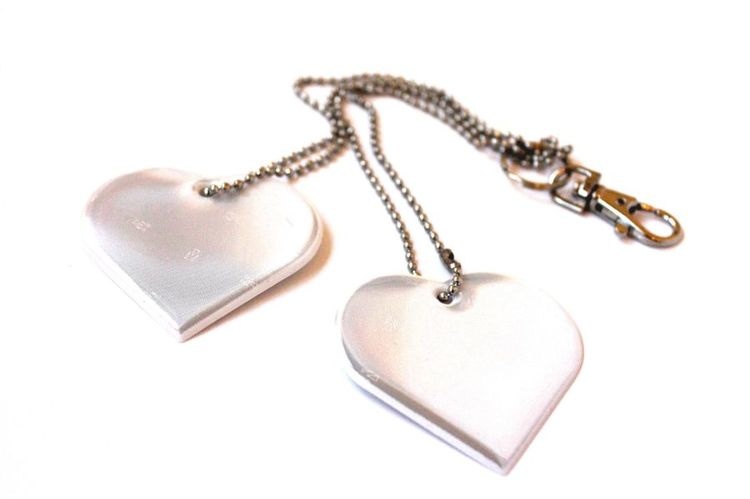 LIFESAVER Jewellery Reflector with two hearts white