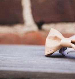 Birch bark bowtie