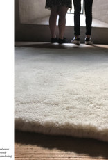 MUM'S Wool rug "Big Polar Bear" natural colour 140x200 cm