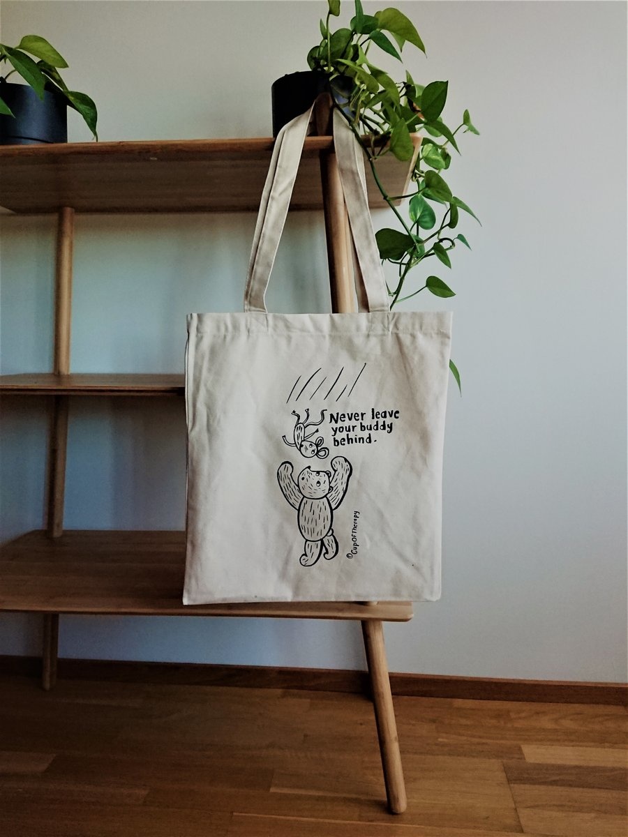 CUP OF THERAPY Tote bag ecru colour "NeverLeaveYourBuddy"