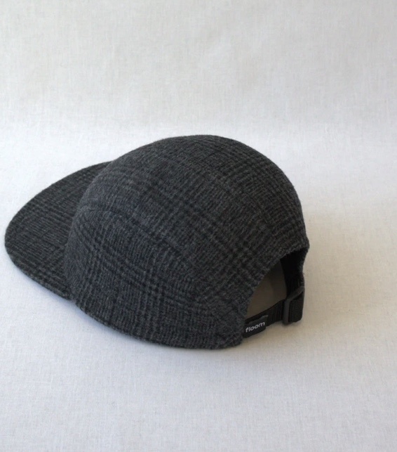 FLOOM STUDIO 5-panel woollen cap in grey - Upcycling Material !