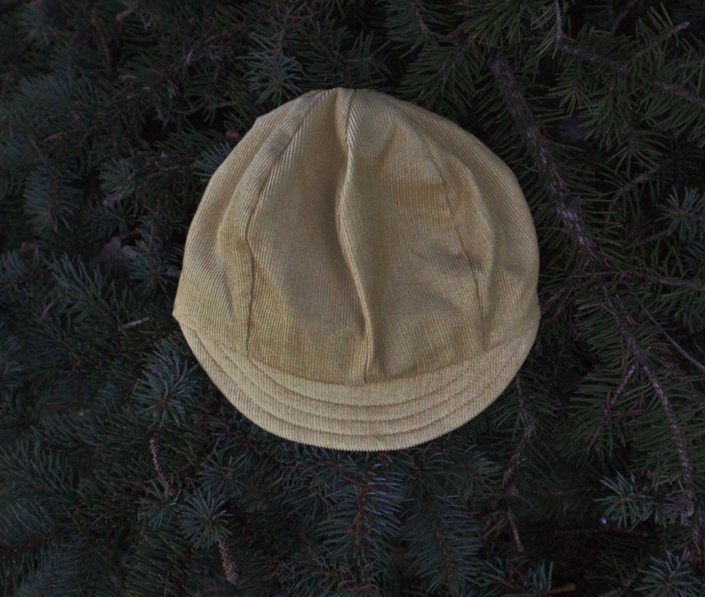 FLOOM STUDIO Casquette pour bébé de couleur jaune - upcycled