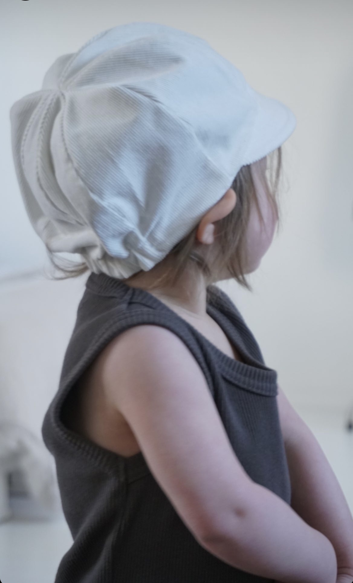 FLOOM STUDIO Baby Kordkappe  - upcycled