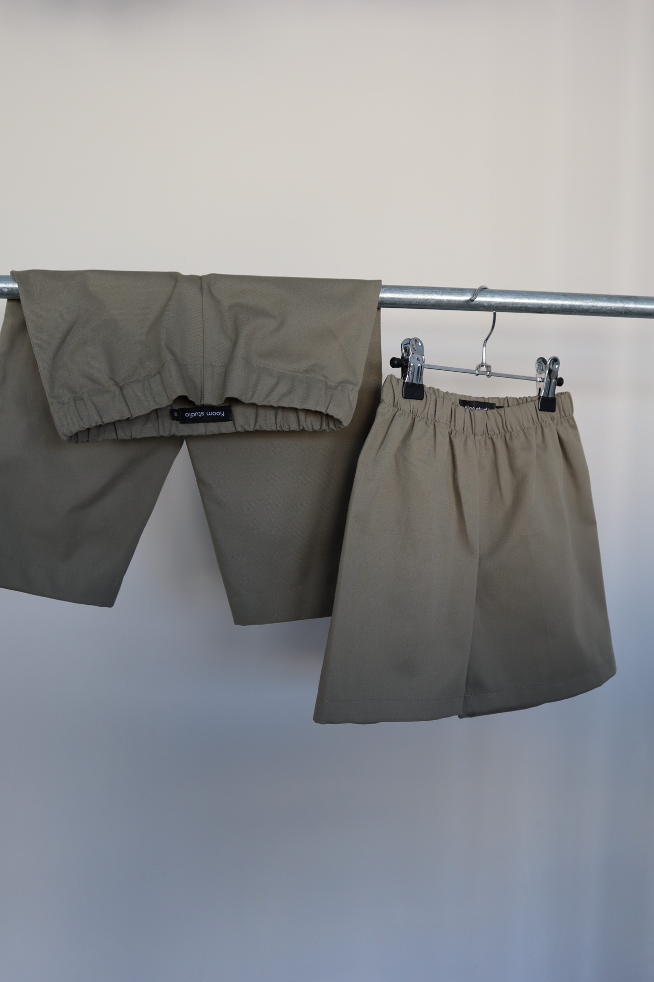 FLOOM STUDIO Khaki Pants pour enfants