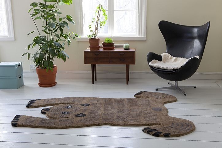 MUM'S Wool rug "Dark Bear" brown colour 140x200 cm