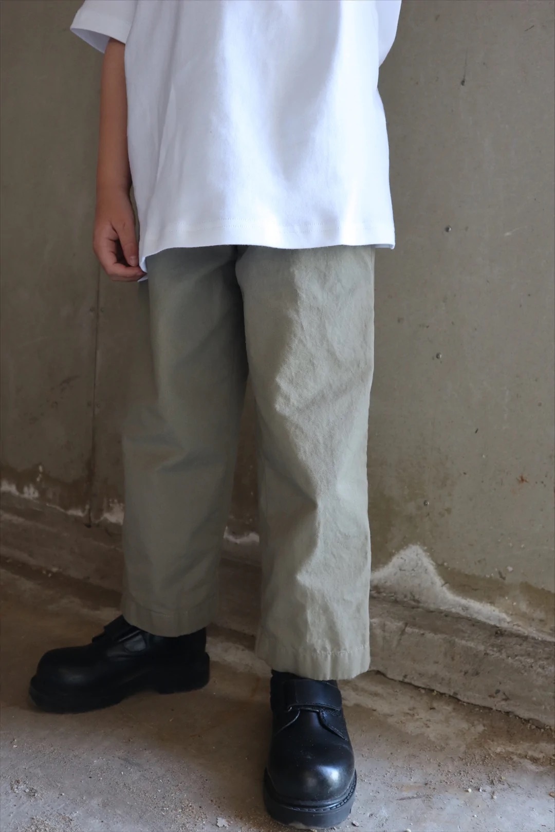 FLOOM STUDIO Kids Khaki Pants