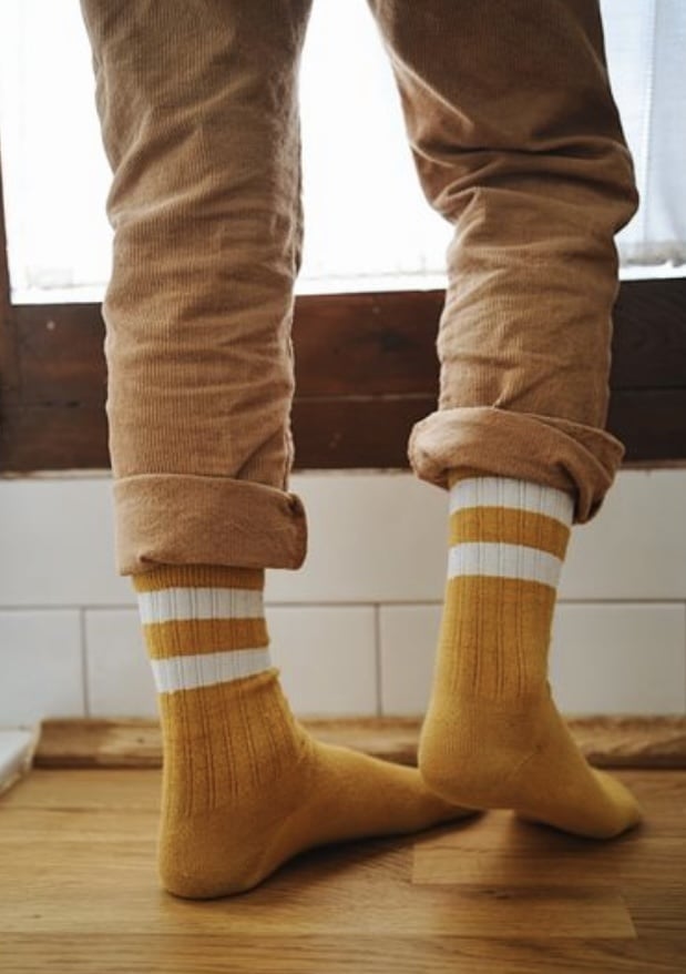 COLLÉGIEN Sport socks "Nico" curcuma coloured