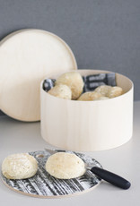 MIIKO DESIGN "Vanerivakka" bread box made of birch veneer wood 24 x 13 cm