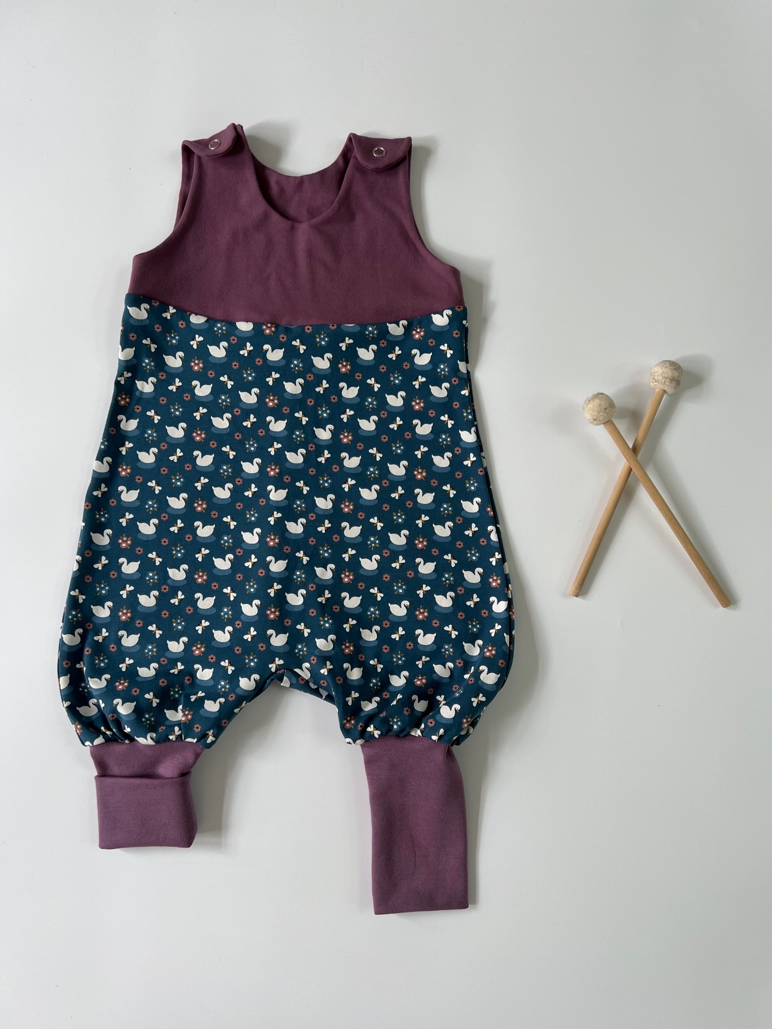 Baby romper purple/blue - with growing cuffs!