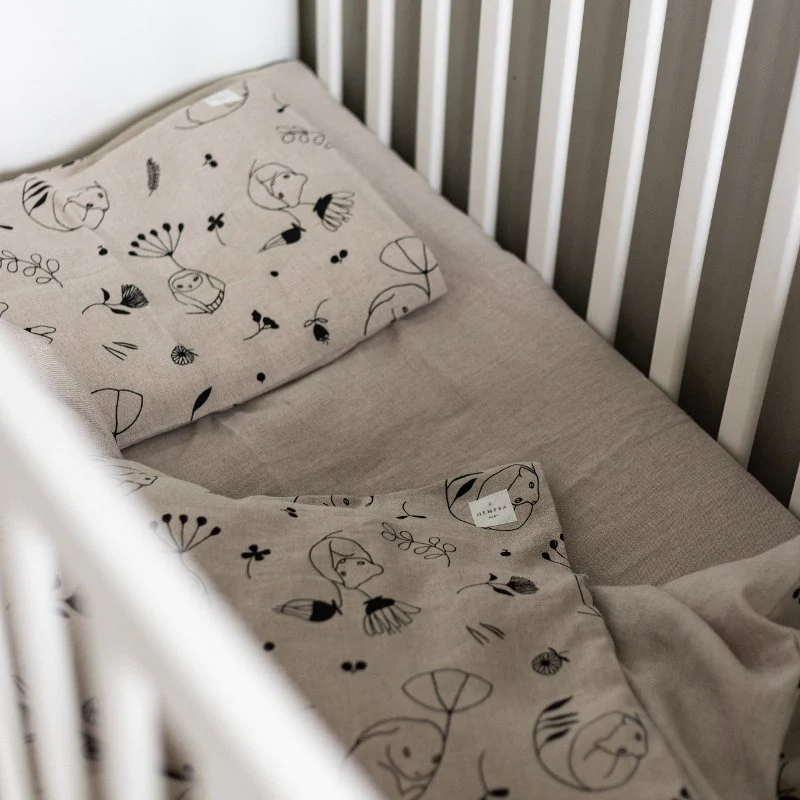 HEMPEA  "Sleepy forest" Taie d'oreiller en chanvre pour bébé et enfant