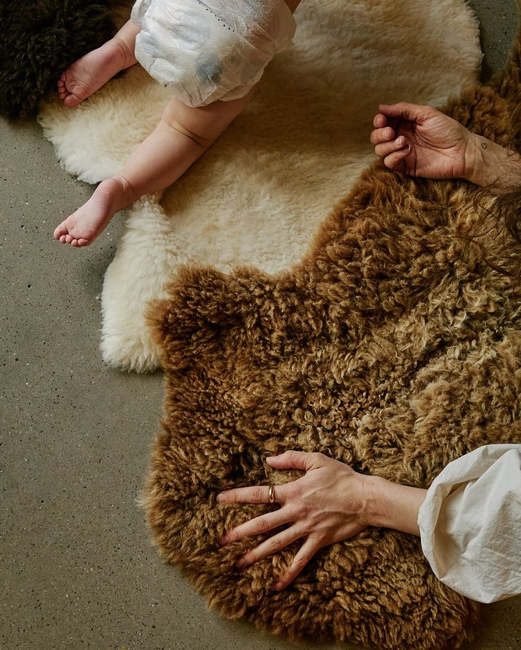 Swiss sheepskin white/beige