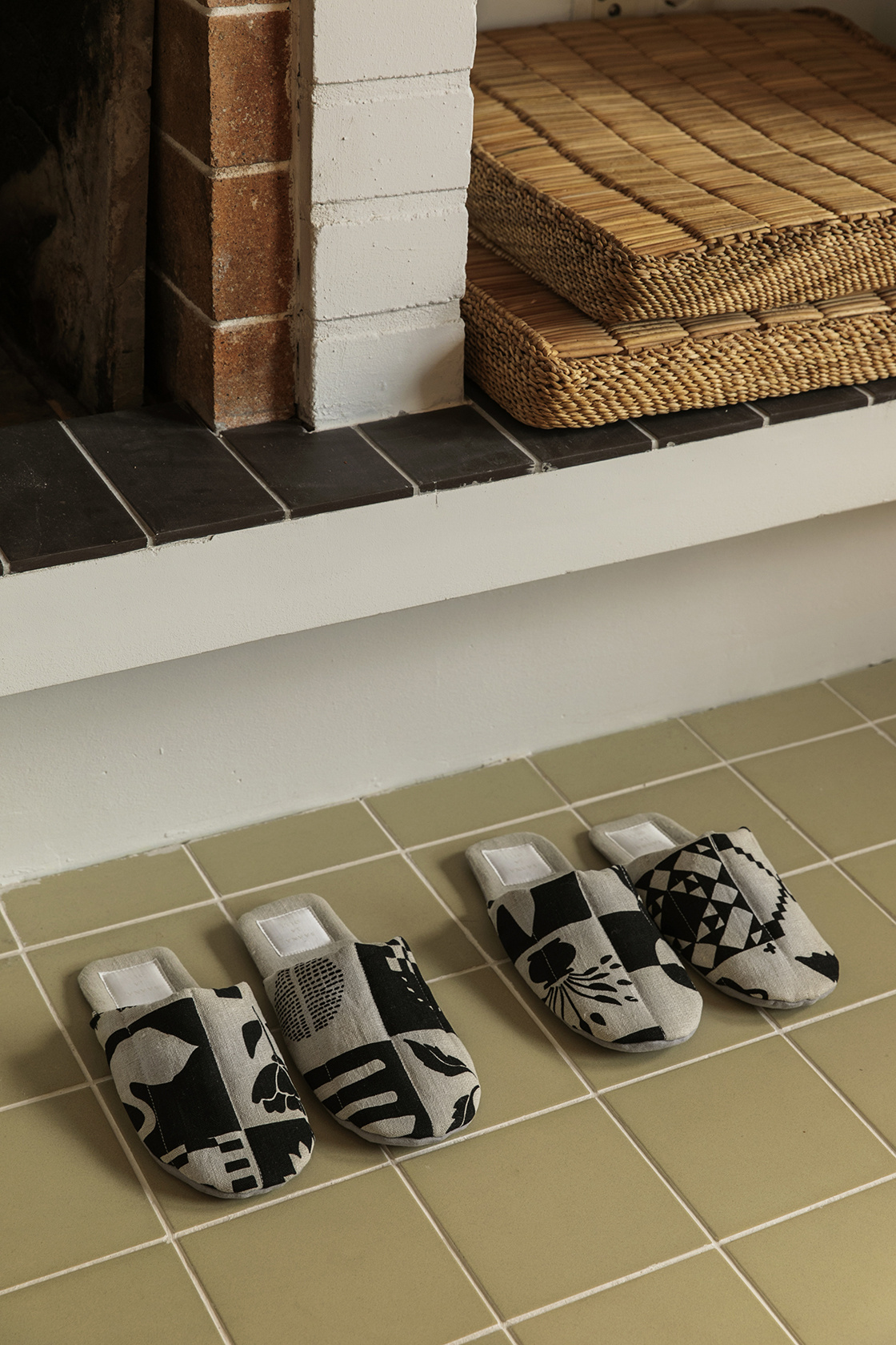 SAANA JA OLLI Hemp slippers "Far away"