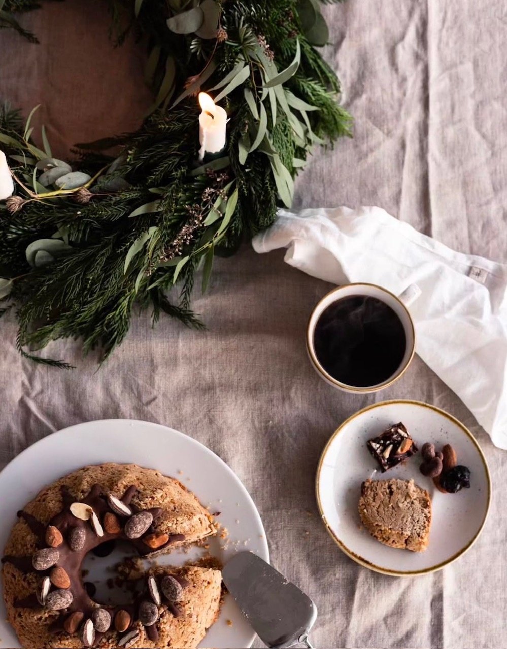 HEMPEA  Hemp bed sheet undyed beige 280 x 260 cm