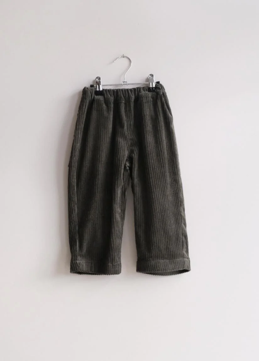 LAISKA EBBA Kids cord pants dark green