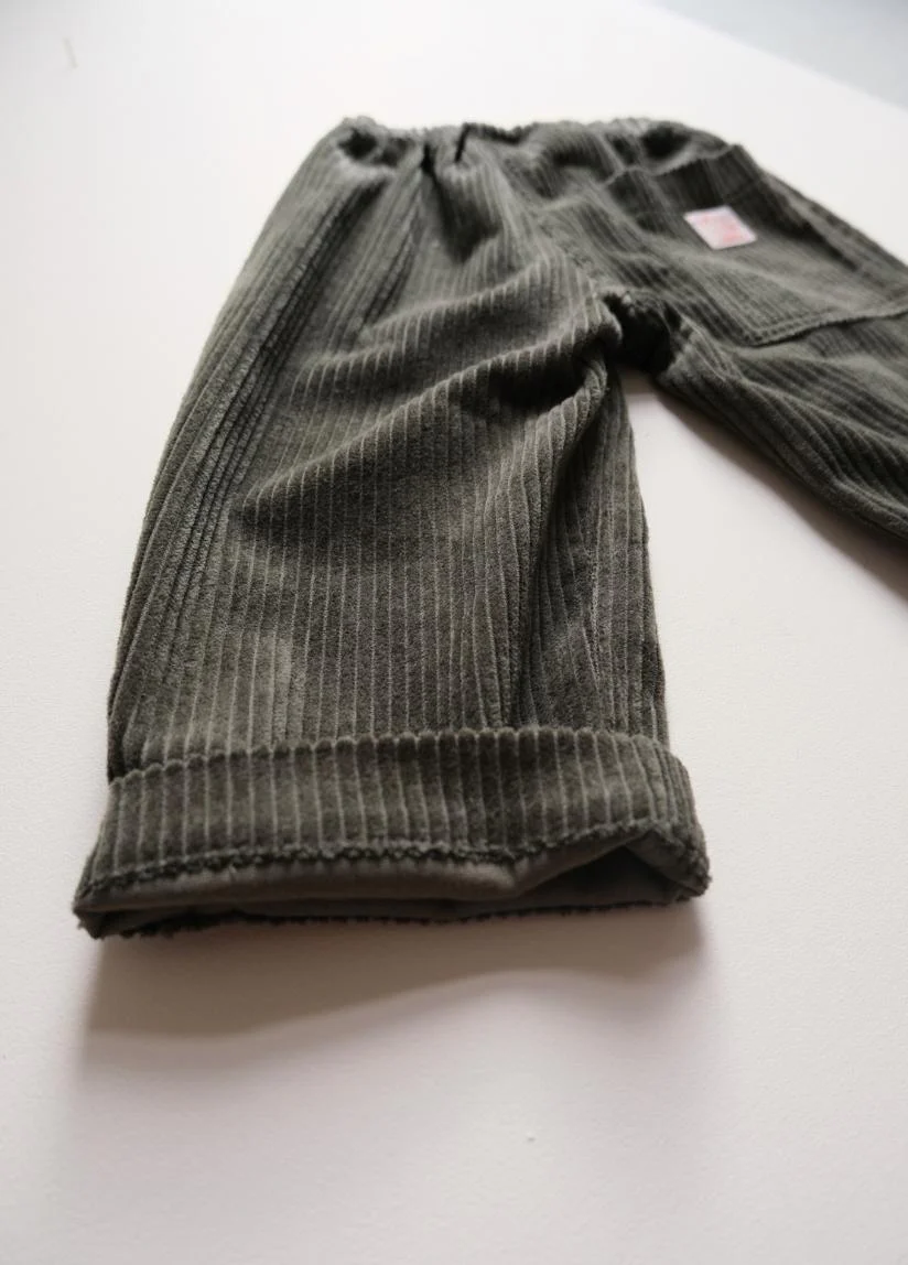 LAISKA EBBA Kids cord pants dark green