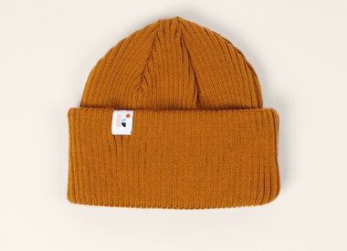 FOR HIKERS AND OUTDOOR FANS