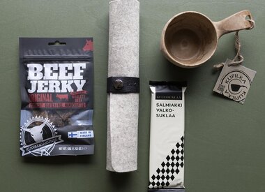 FOR HIKERS AND OUTDOOR FANS