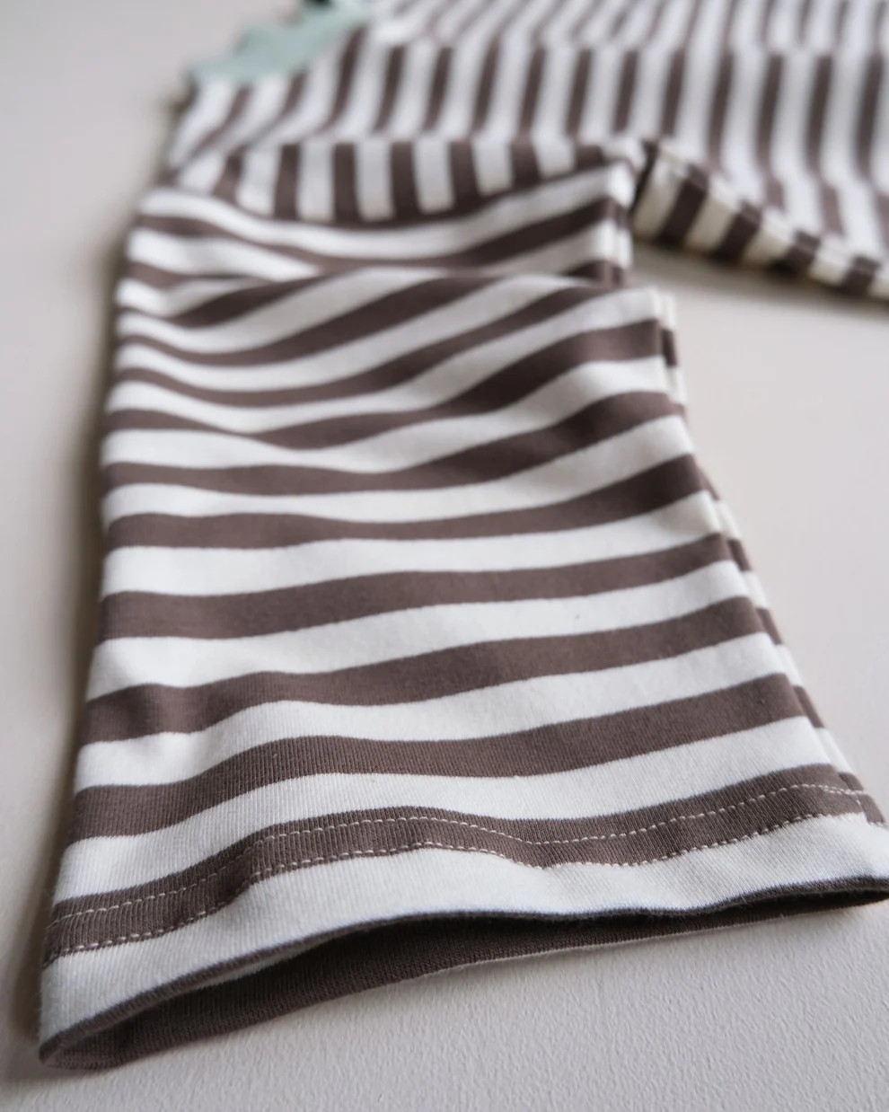 LAISKA EBBA Kinder Shirt hellbraun gestreift