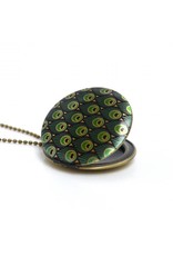 Locket pauw patroon
