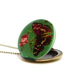 Locket vlinder groen