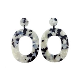 oorbEllen acryl 12mm wit rond breed