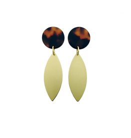 oorbEllen acryl 20mm bruin blad