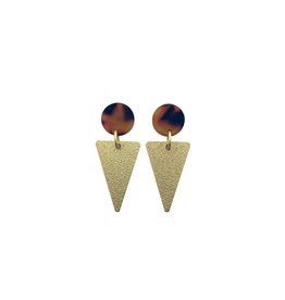 oorbEllen acryl 12mm bruin triangle