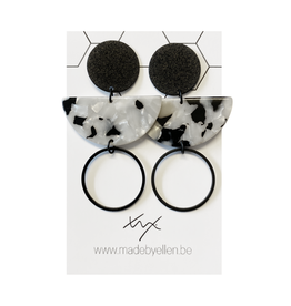 oorbEllen acryl have cirkel groot zwart/wit