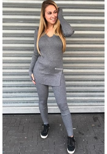 twin set ribbed jogging suit