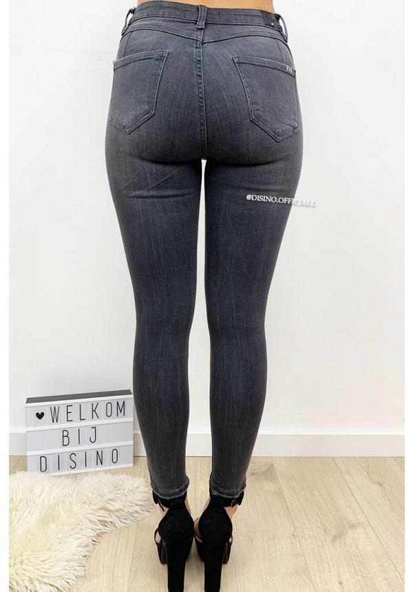 QUEEN HEARTS JEANS - DARK GREY - PERFECT DISTRESSED SKINNY PUSH UP - 9515