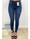 QUEEN HEARTS JEANS - DENIM BLUE - SKINNY CROP SIDE FRAY HEM - 9546