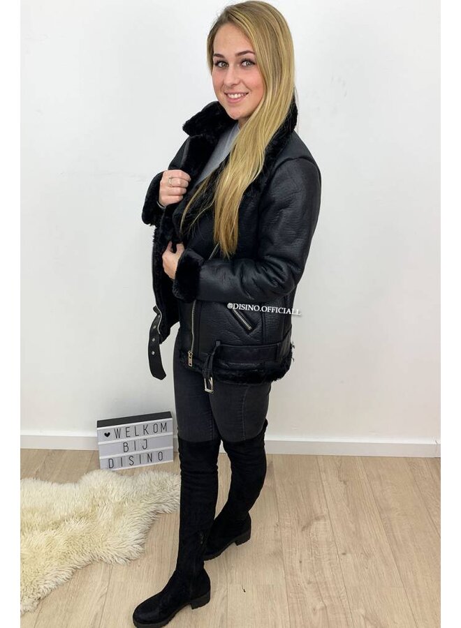 BLACK - PREMIUM QUALITY LAMMY COAT