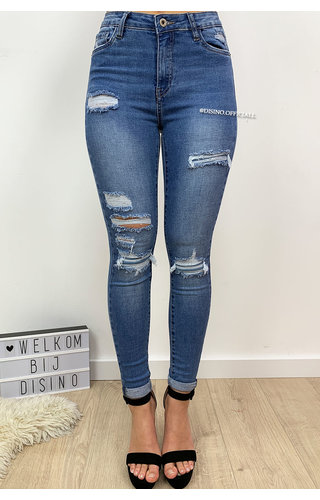 QUEEN HEARTS JEANS - LIGHT BLUE - RIPPED SKINNY JEANS ROLL UP - 612 QUEEN HEARTS JEANS - LIGHT BLUE - RIPPED SKINNY JEANS ROLL UP - 612