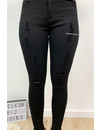 HELLO MISS - BLACK - DISTRESSED SUPER STRETCH SKINNY JEANS - 555