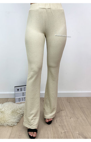 ivivi flared pants