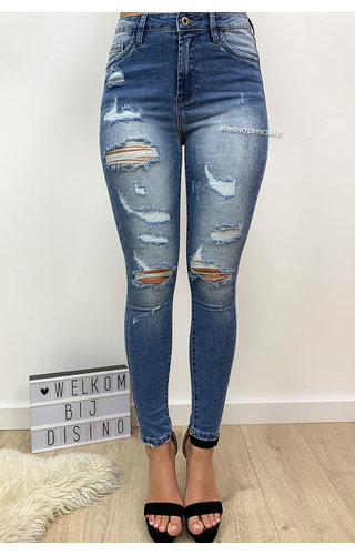 QUEEN HEARTS JEANS - LIGHT BLUE - HIGH WAIST DISTRESSED - 586 QUEEN HEARTS JEANS - LIGHT BLUE - HIGH WAIST DISTRESSED - 586
