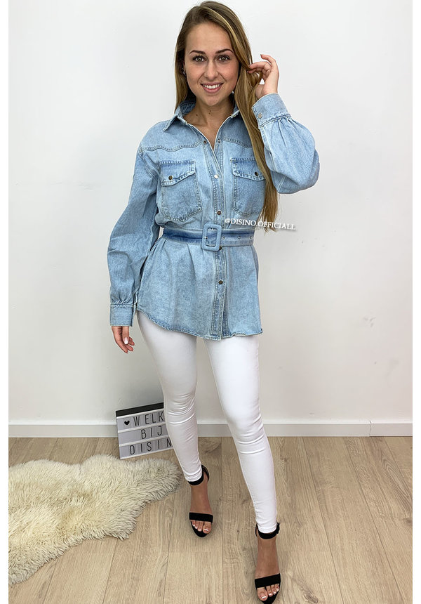 LIGHT BLUE - 'JANNET' - OVERSIZED DENIM JACK WITH BELT