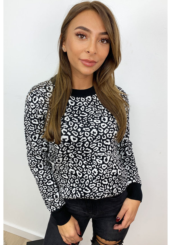 BLACK - 'LOUISA' - LEOPARD PRINT KNITTED SWEATER