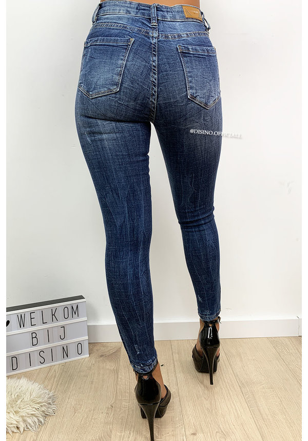 QUEEN HEARTS JEANS - DARK BLUE - RIPPED KNEE ANKLE ZIP - 9251