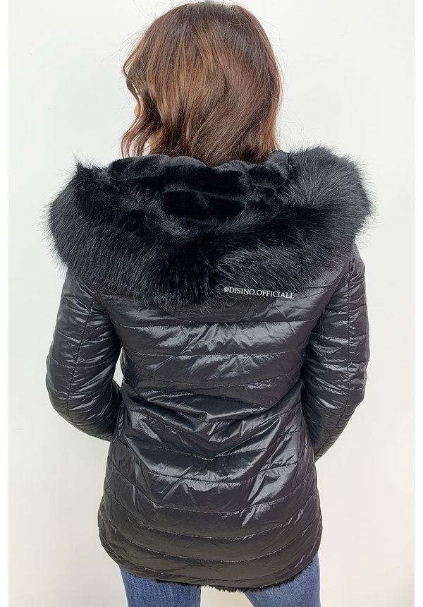 BLACK - 'CHRIS' - 2 IN 1 JACKET WITH FUR CAPUCHON