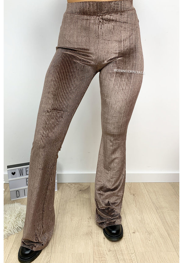 NUDE - 'AMBER' - VELVET RIBBED FLARED PANTS