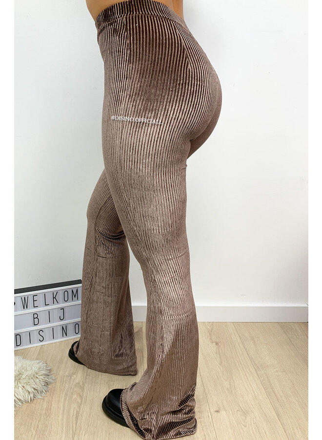 NUDE - 'AMBER' - VELVET RIBBED FLARED PANTS