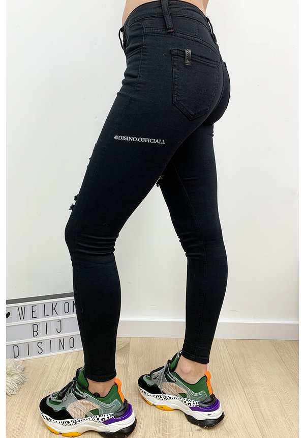 QUEEN HEARTS JEANS - BLACK - SKINNY CROP RIPPED ROLL UP - 683