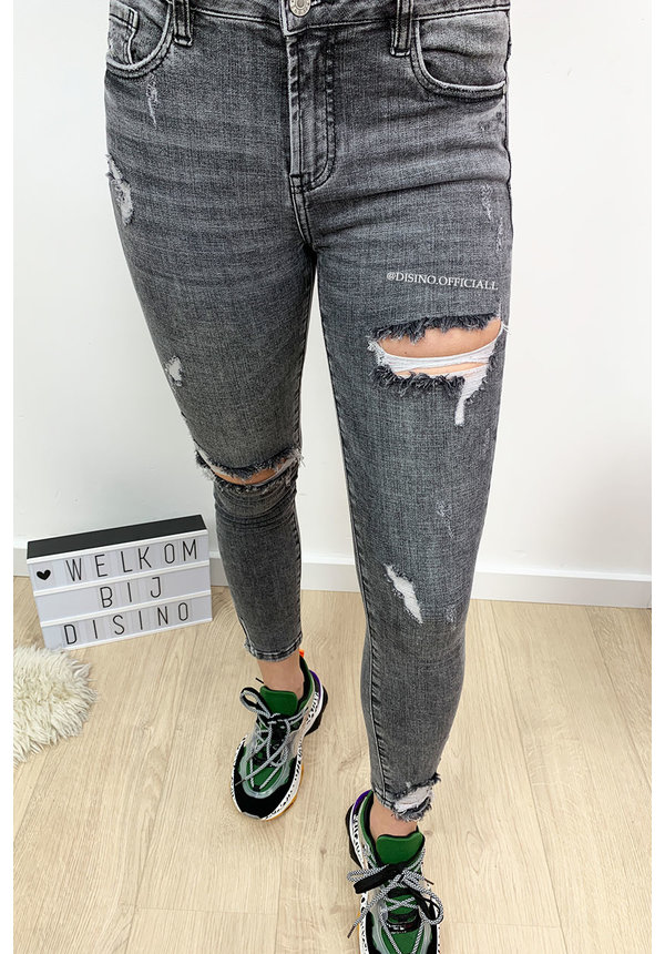 QUEEN HEARTS JEANS - GREY - HIGH WAIST DESTROYED SKINNY JEANS - 692