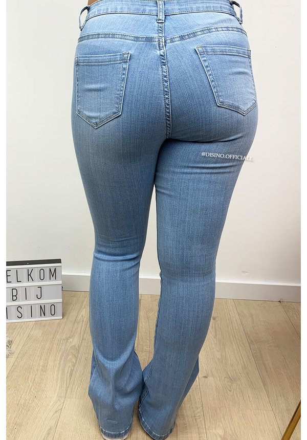 LIGHT BLUE - 'BILLIE' - SUPER STRETCH DENIM FLARED PANTS - 079